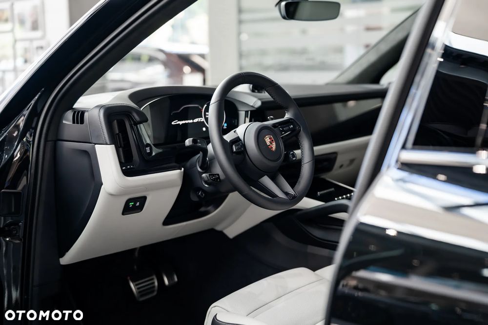 Porsche Cayenne GTS - 10