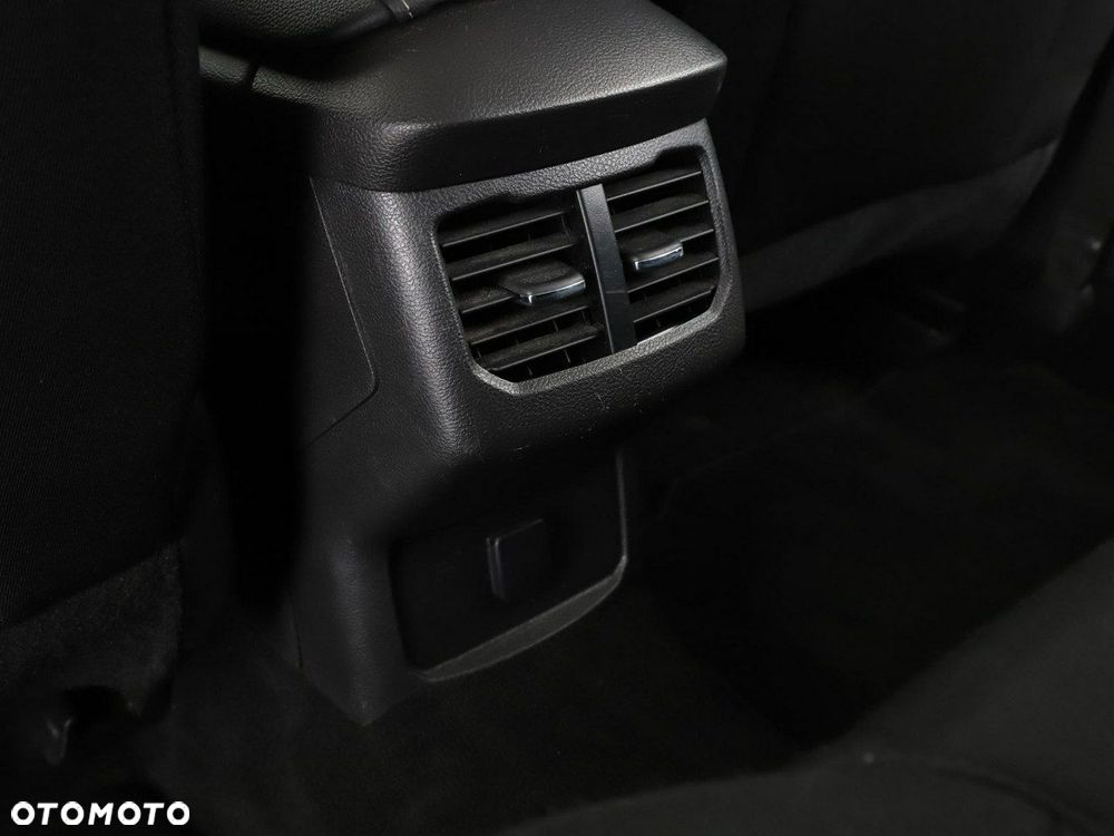 Ford Mondeo 1.5 EcoBoost Trend - 37