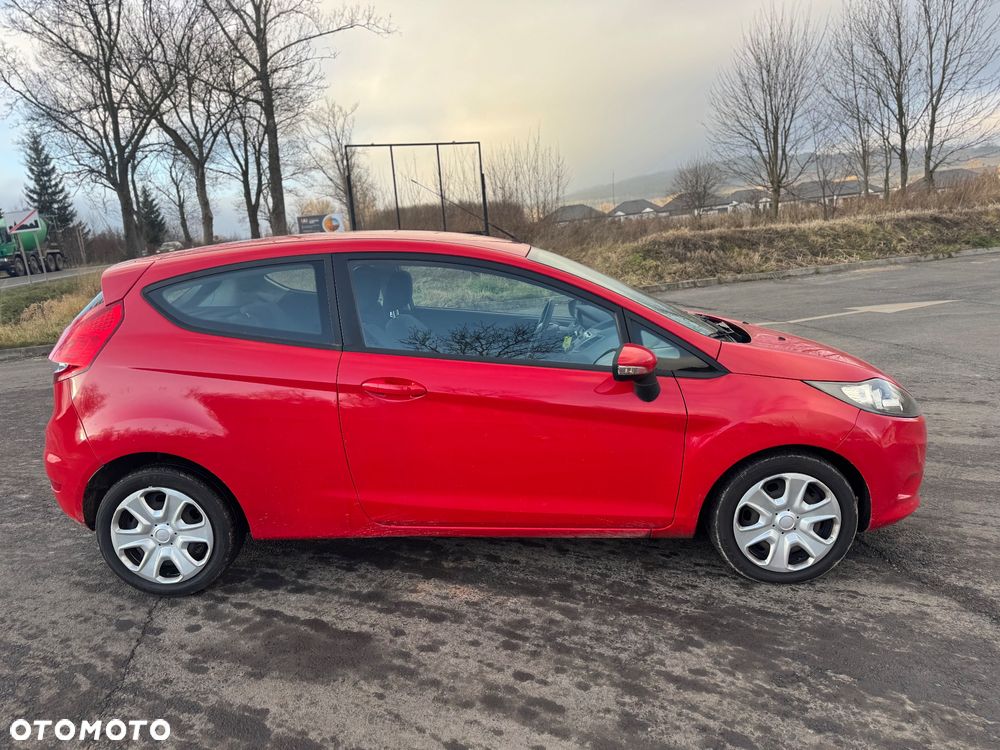 Ford Fiesta 1.25 Celebration - 8