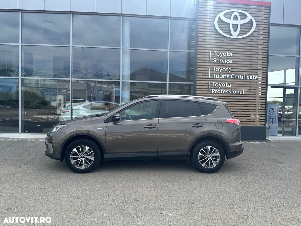Toyota RAV4 - 4