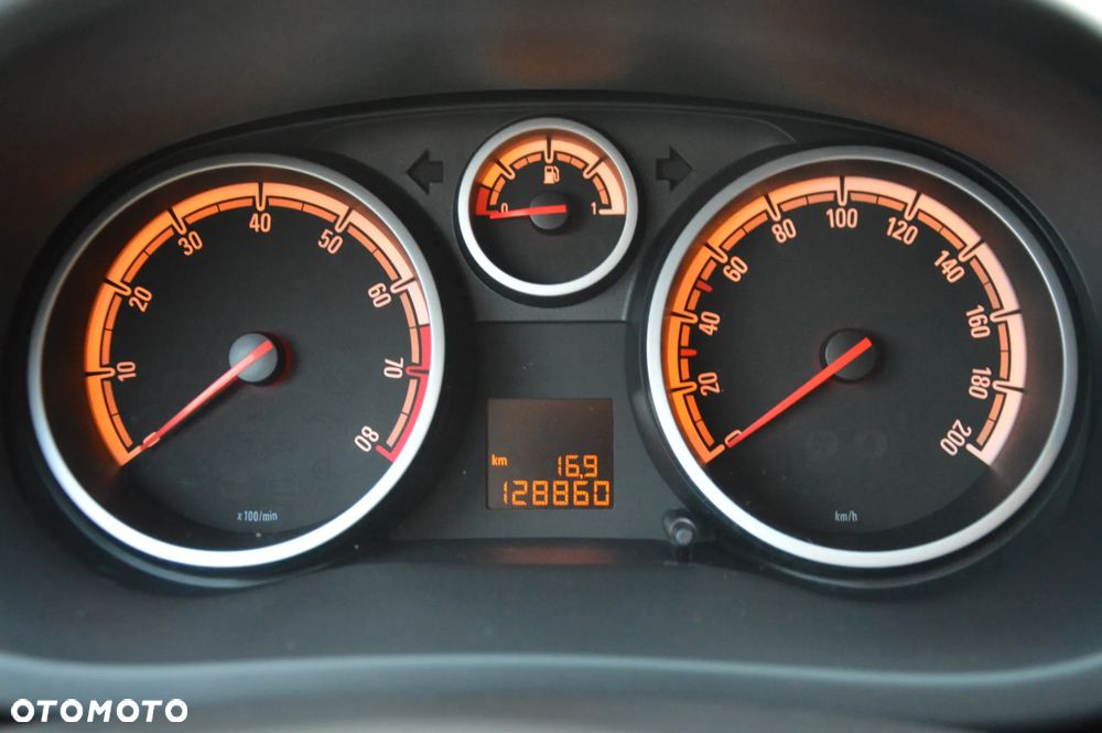 Opel Corsa 1.4 16V Energy - 22