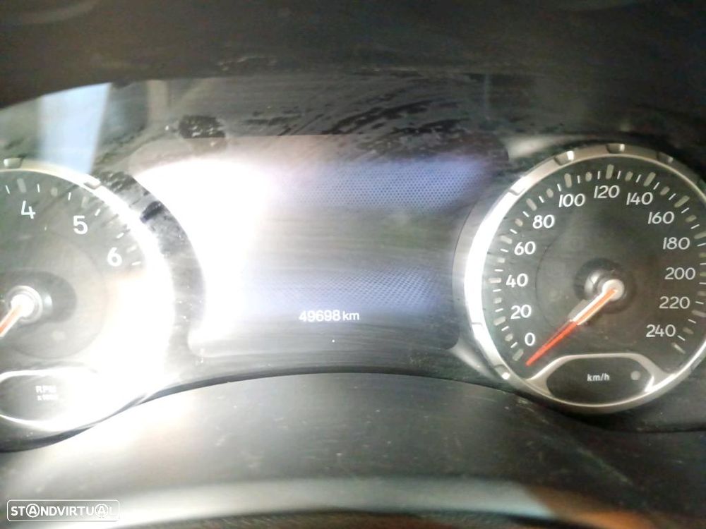 Jeep Renegade 1.0 T Limited - 6