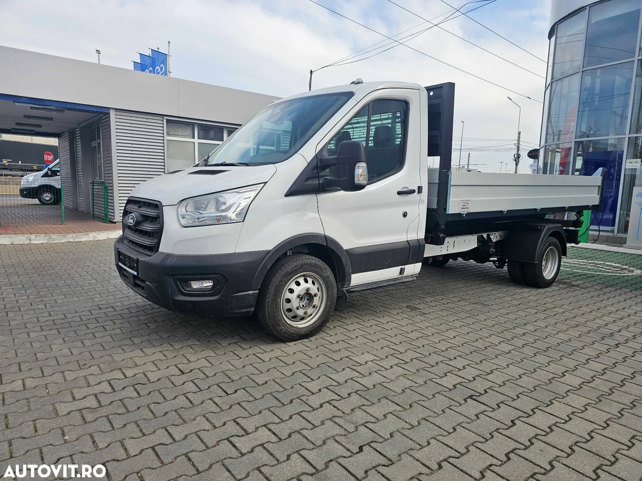 Ford TRANSIT - 13