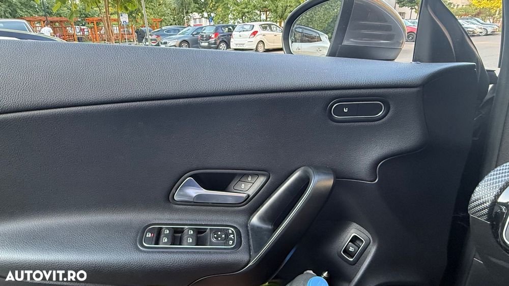 Mercedes-Benz CLA 180 - 12