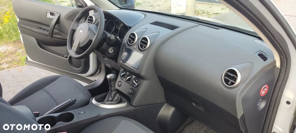 Nissan Qashqai 1.6 I-Way - 10