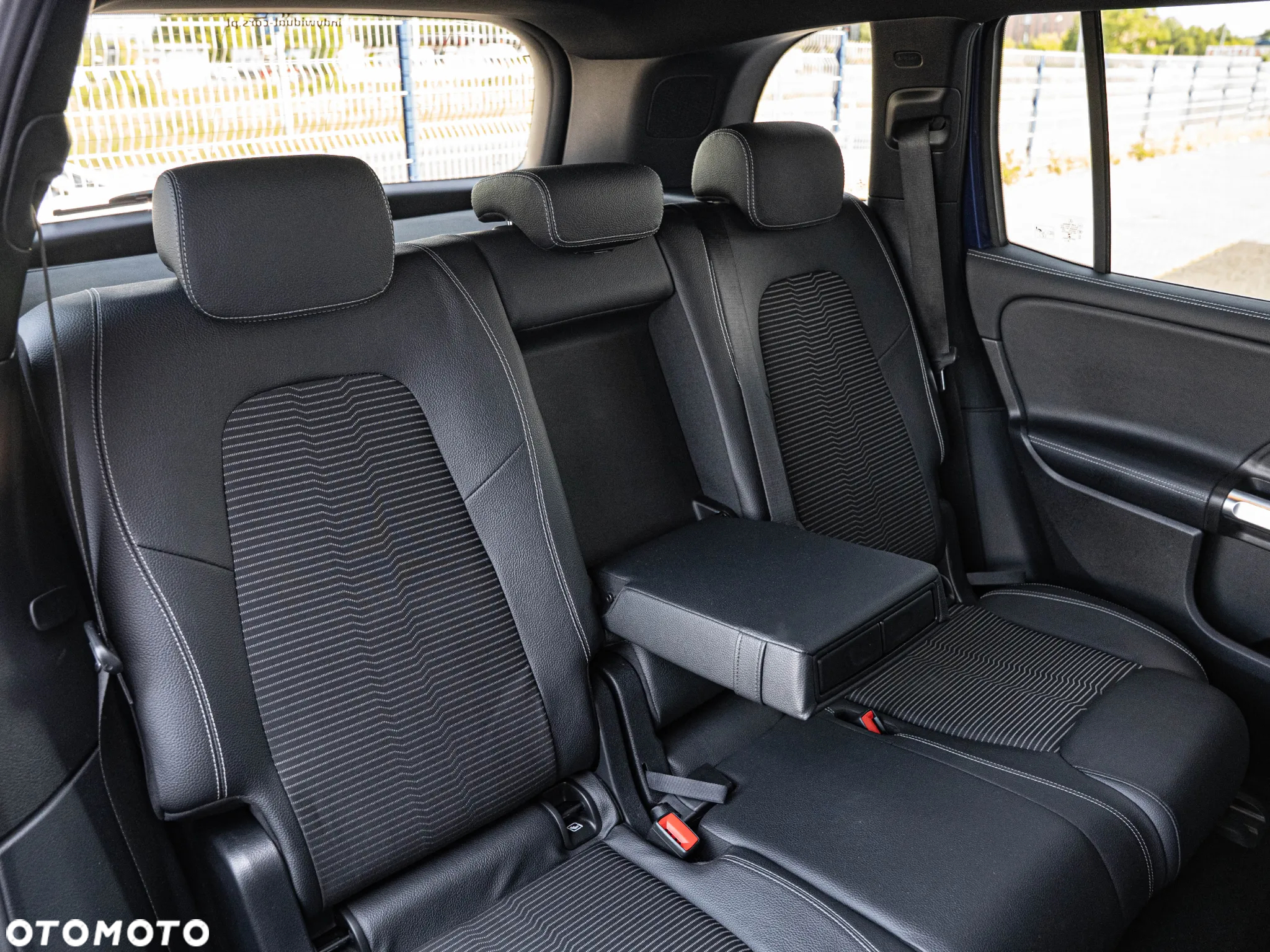 Mercedes-Benz GLB 220 d Progressive 8G-DCT - 28