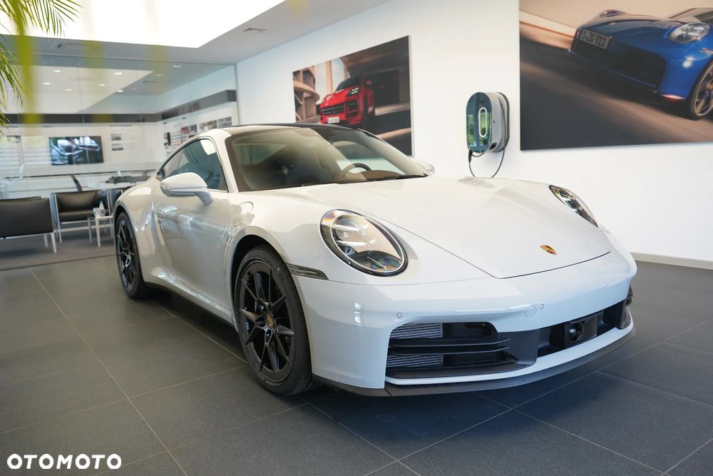 Porsche 911 Carrera S - 7