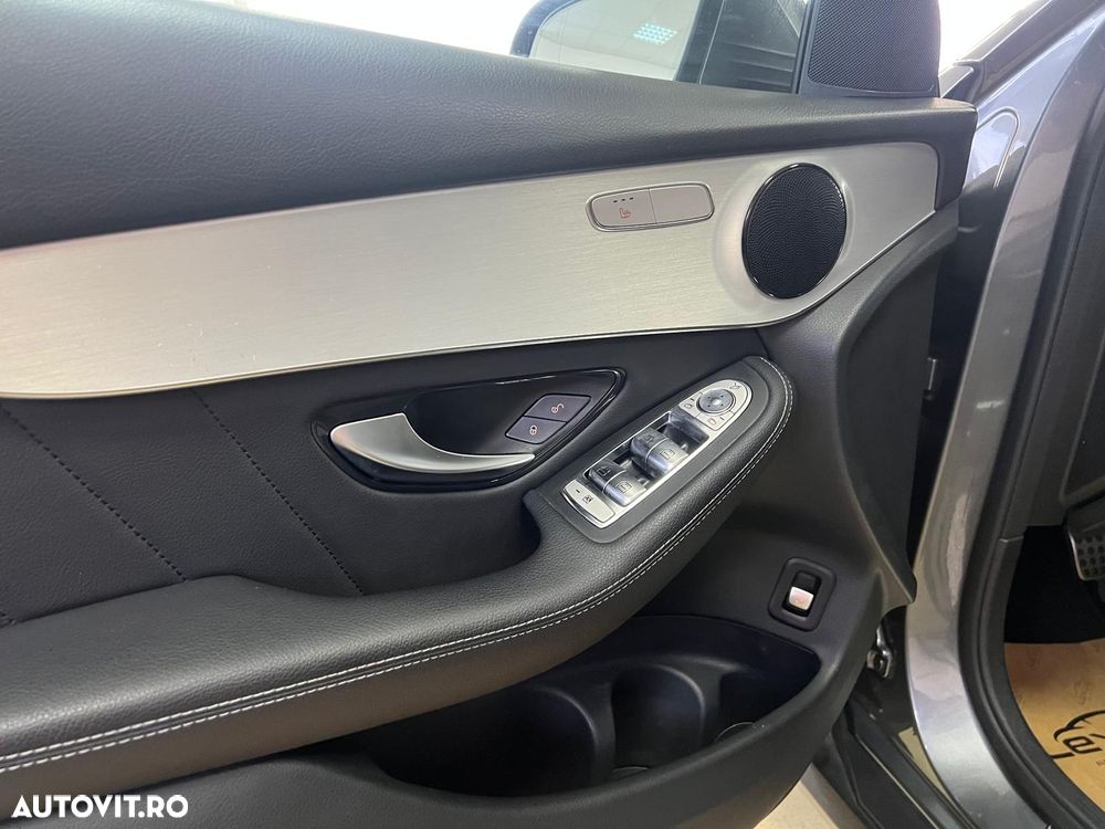 Mercedes-Benz GLC 220 d 4MATIC 9G-TRONIC AMG Line - 22