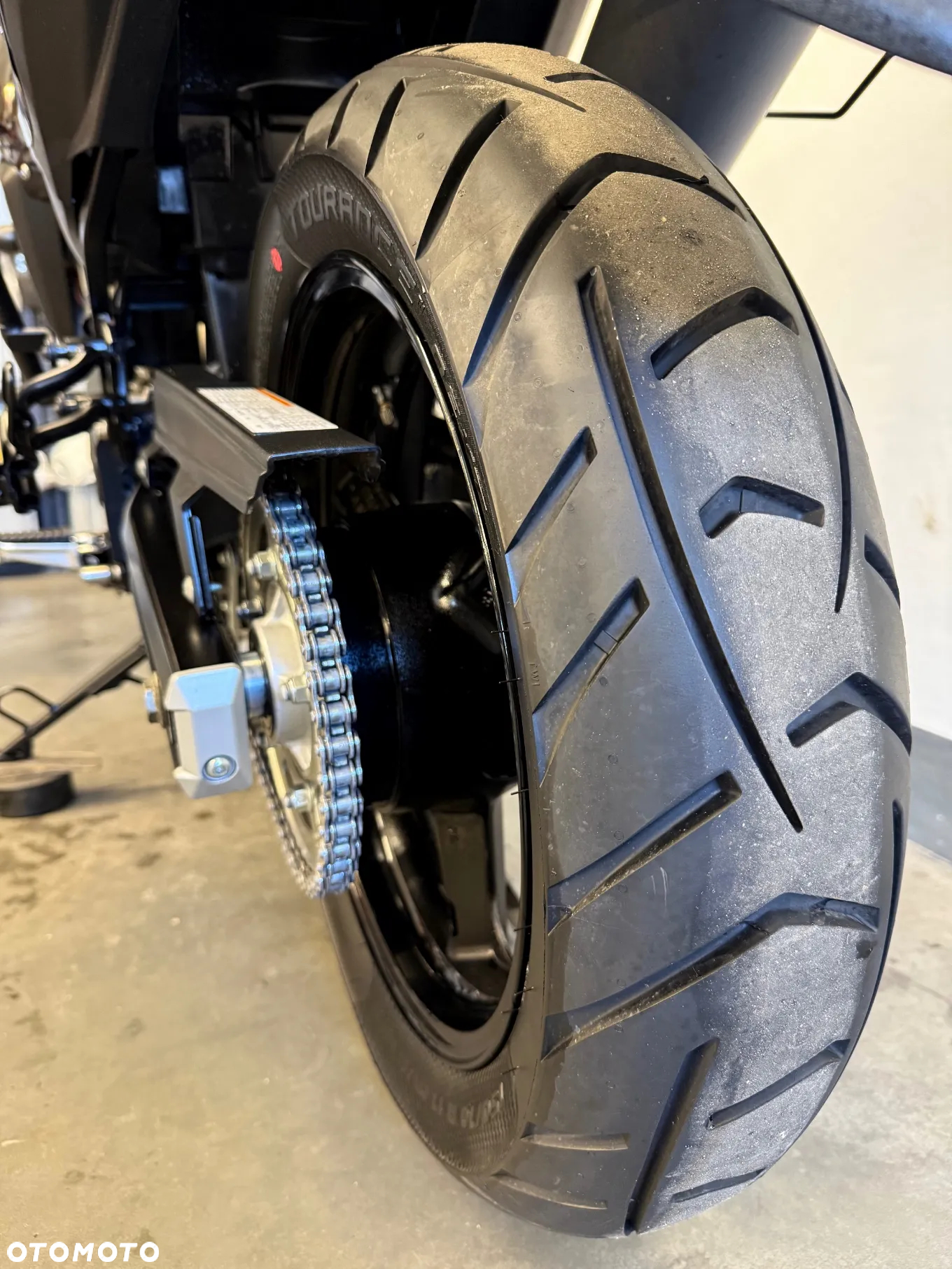 Suzuki V-STROM - 16