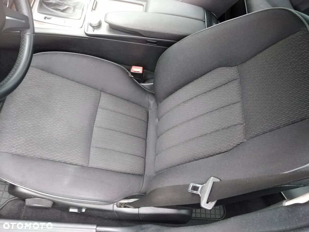 Mercedes-Benz Klasa C 180 (BlueEFFICIENCY) 7G-TRONIC Elegance - 3