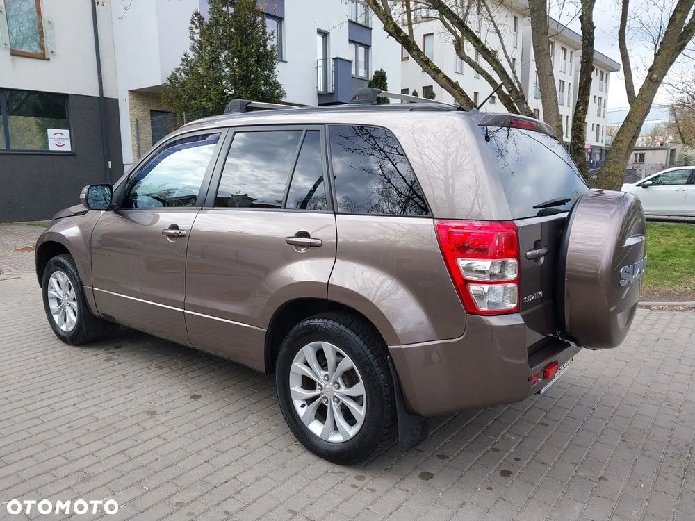 Suzuki Grand Vitara 2.4 Premium EU5 - 23