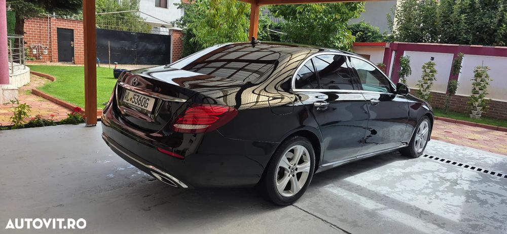 Mercedes-Benz E 220 d 9G-TRONIC AMG Line - 11