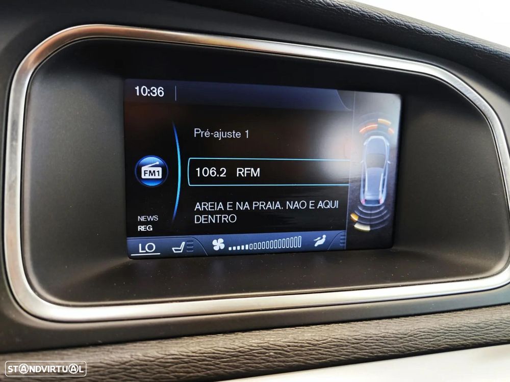 Volvo V40 Cross Country 1.6 D2 Momentum - 35