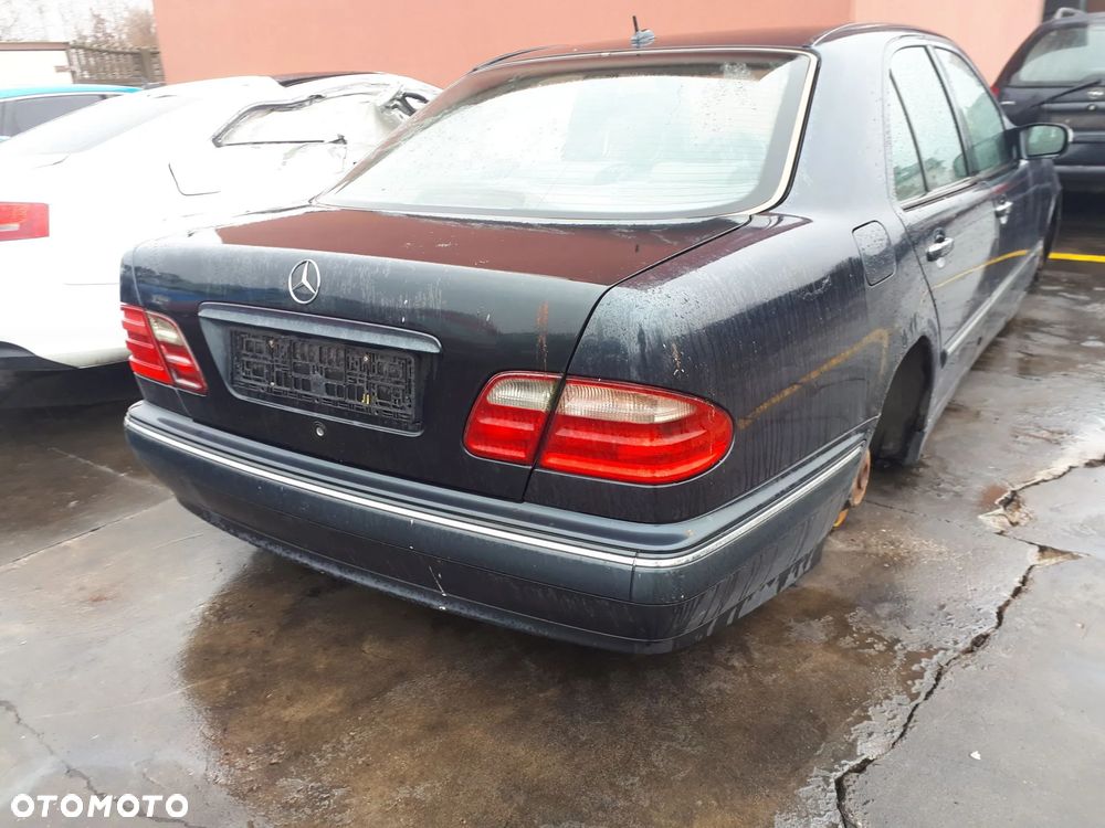 MERCEDES E KLASA W210 LIFT 2.7 CDI RADIO NAWIGACJA ORYGINALNE - 13