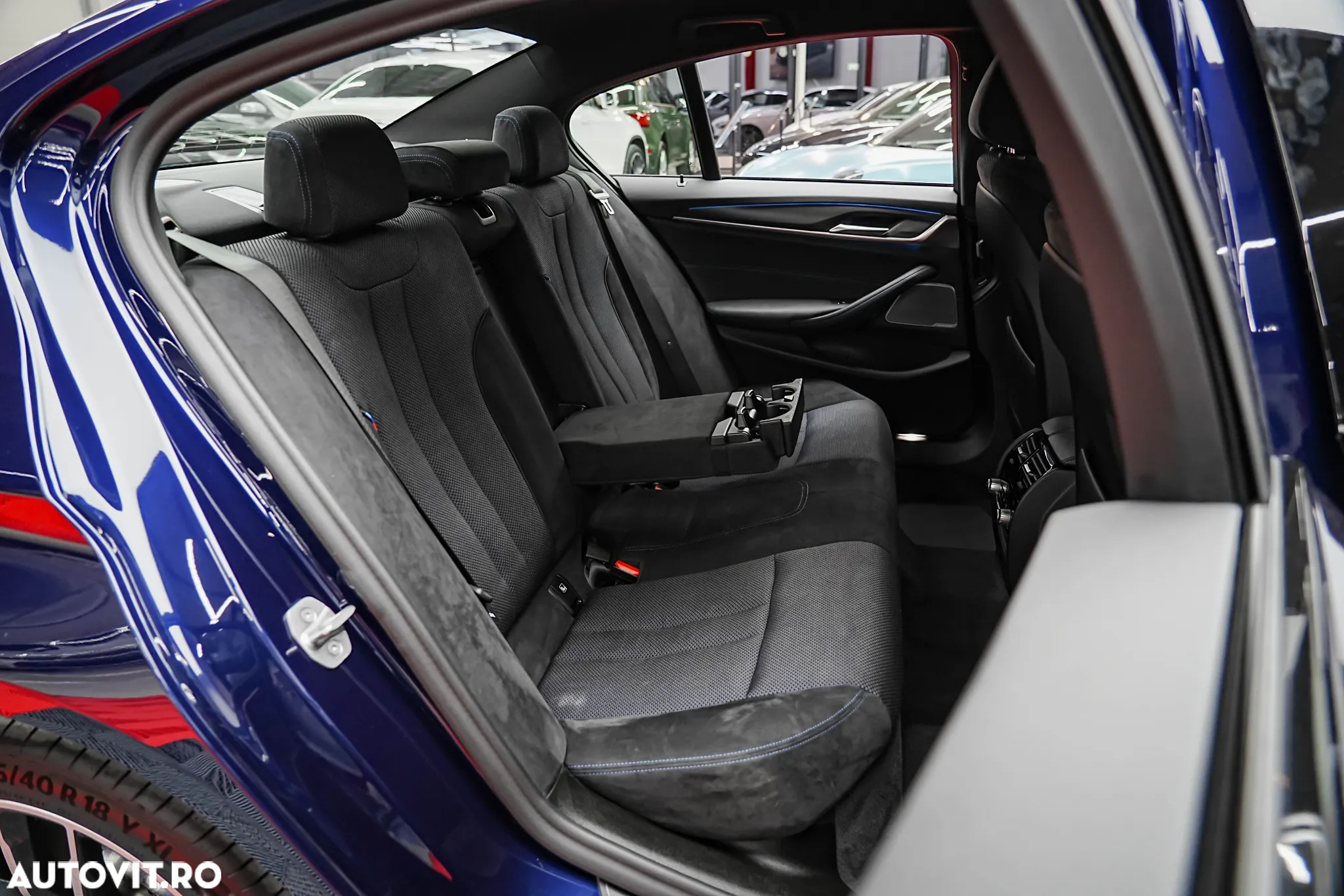 BMW Seria 5 530e Aut. M Sport Edition - 28