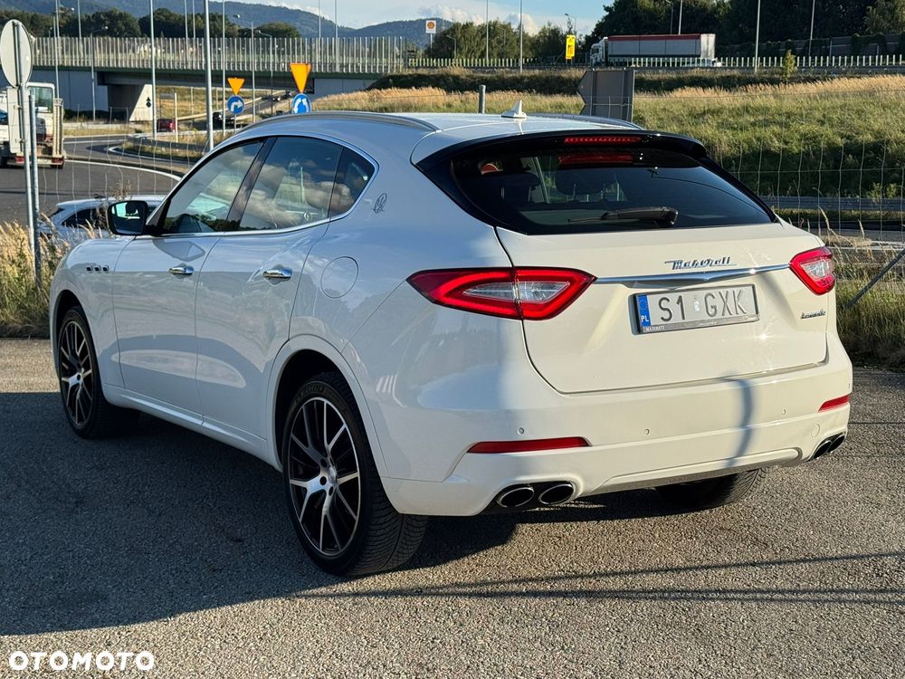 Maserati Levante Diesel Granlusso - 11