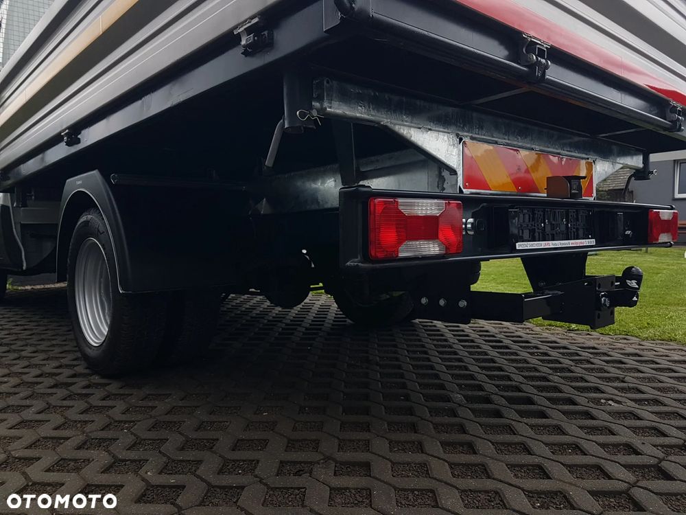 Iveco 35C15 WYWROTKA 3 STRONNA KIPER 3,20x2,06 BLIŹNIAKI KLIMA MANUAL 6-BIEGÓW HAK - 21