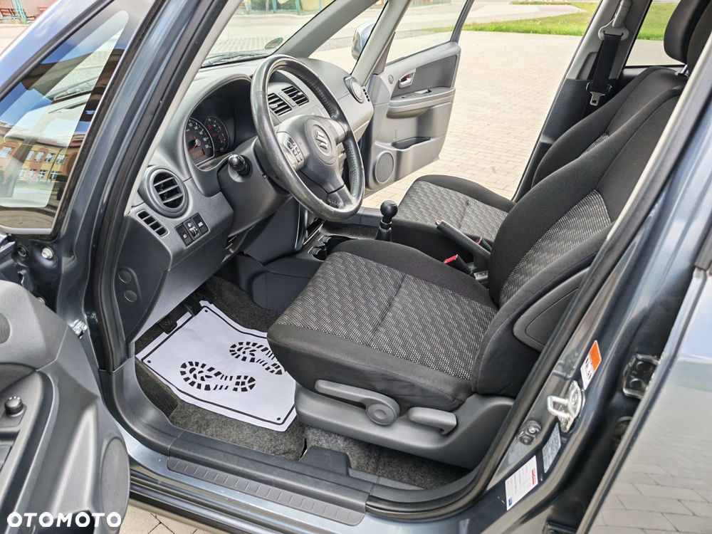 Suzuki SX4 - 7