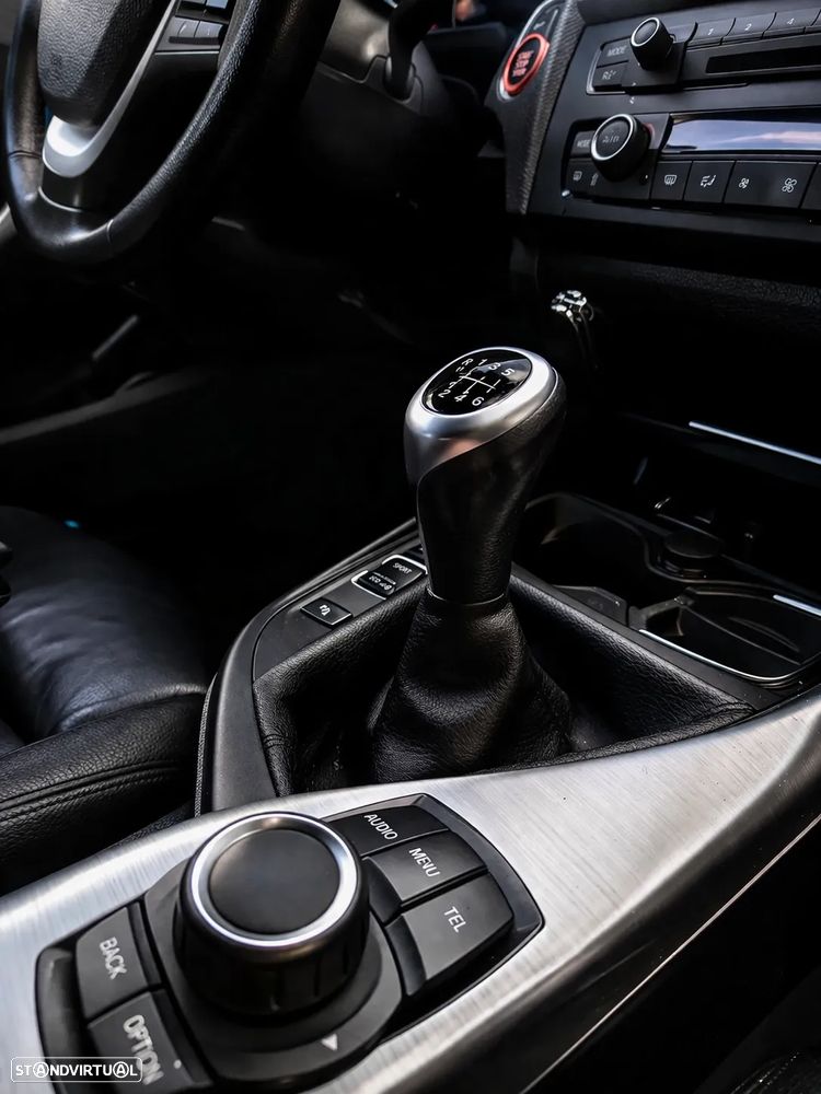 BMW 118 d Sport Line - 13