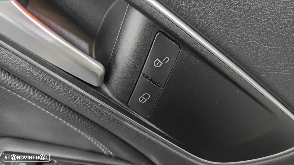 Mercedes-Benz CLA 200 d Shooting Brake AMG Line - 46