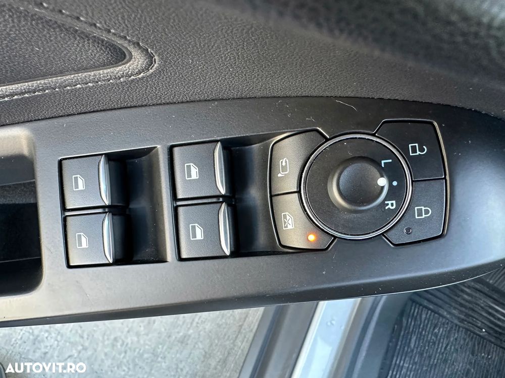 Ford Focus 1.0 EcoBoost Titanium Business - 21