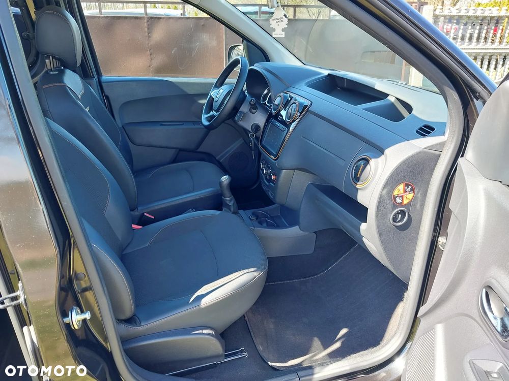 Dacia Dokker TCe 115 Stepway - 16