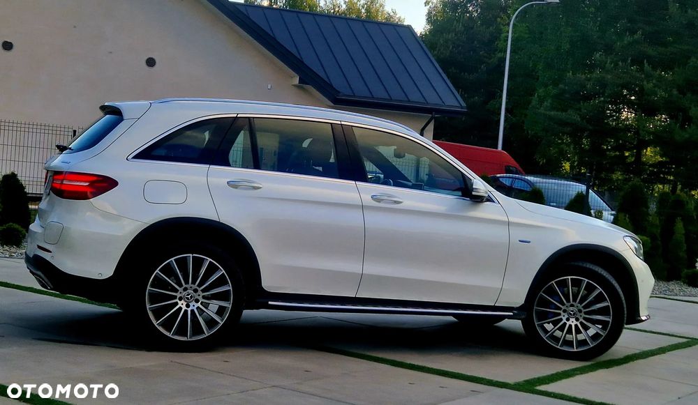 Mercedes-Benz GLC - 4