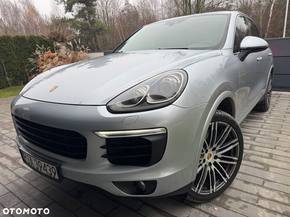 Porsche Cayenne - 1