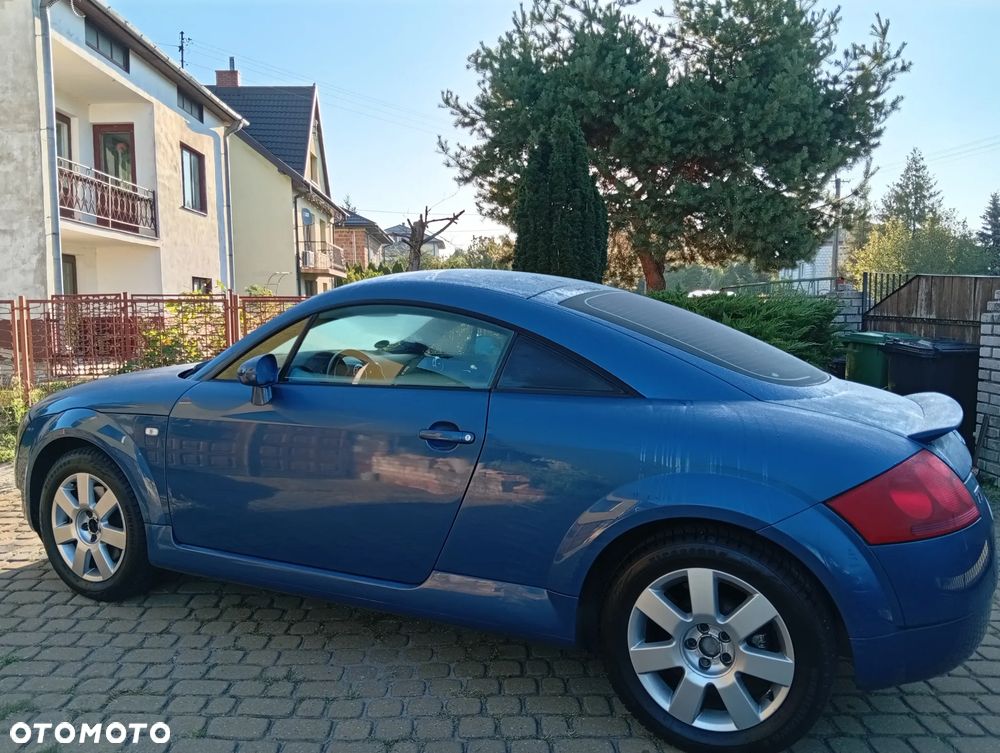 Audi TT Coupé - 16