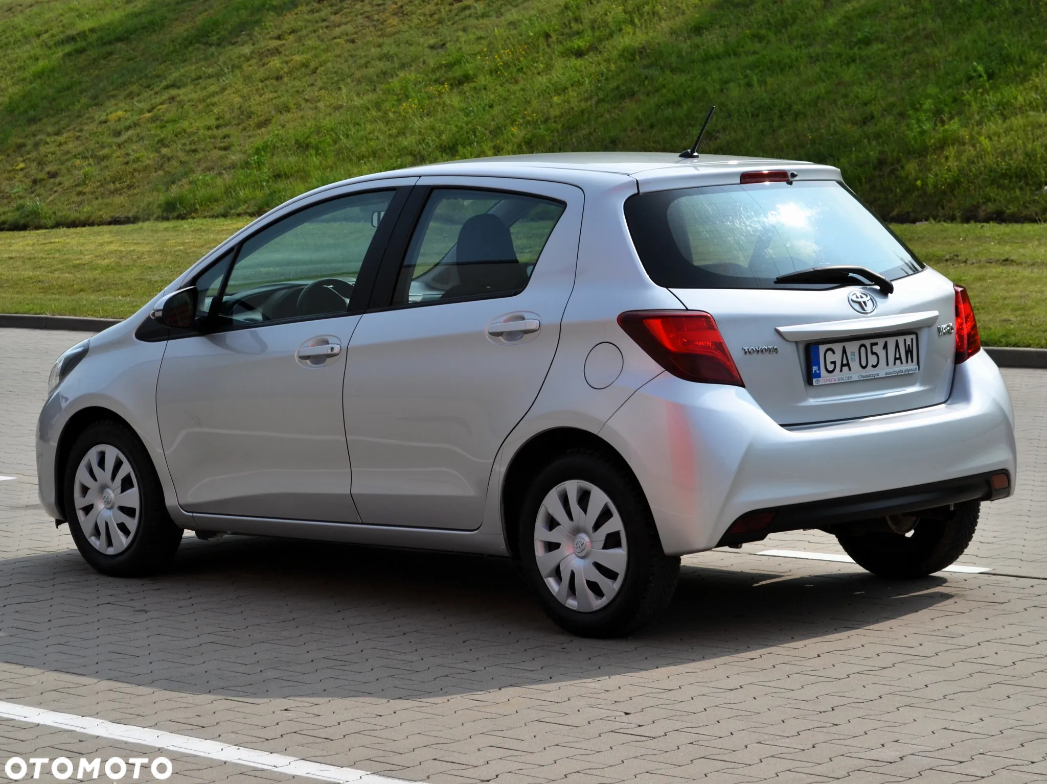 Toyota Yaris 1.0 Life EU6 - 4