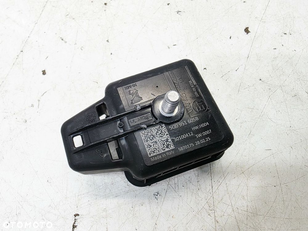 KLAKSON SYGNAŁ ALARMU AUDI A3 8Y A4 B9 A5 A6 5Q0951605B - 4