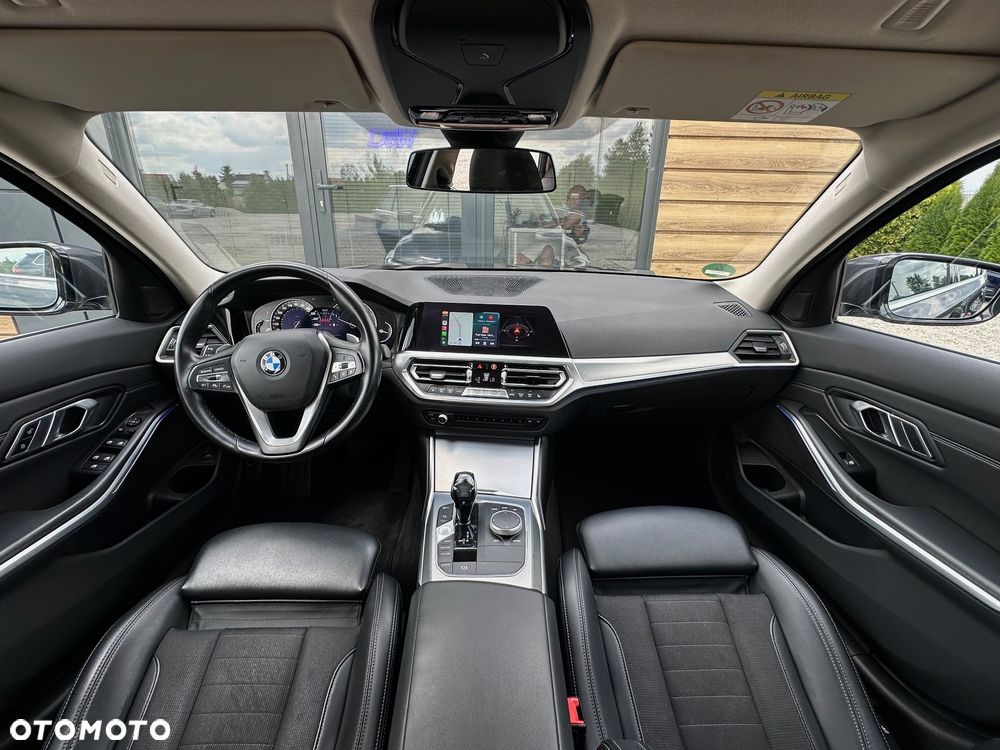 BMW Seria 3 320d Sport Line - 15