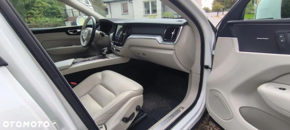 Volvo XC 60 T5 Geartronic Momentum Pro - 12