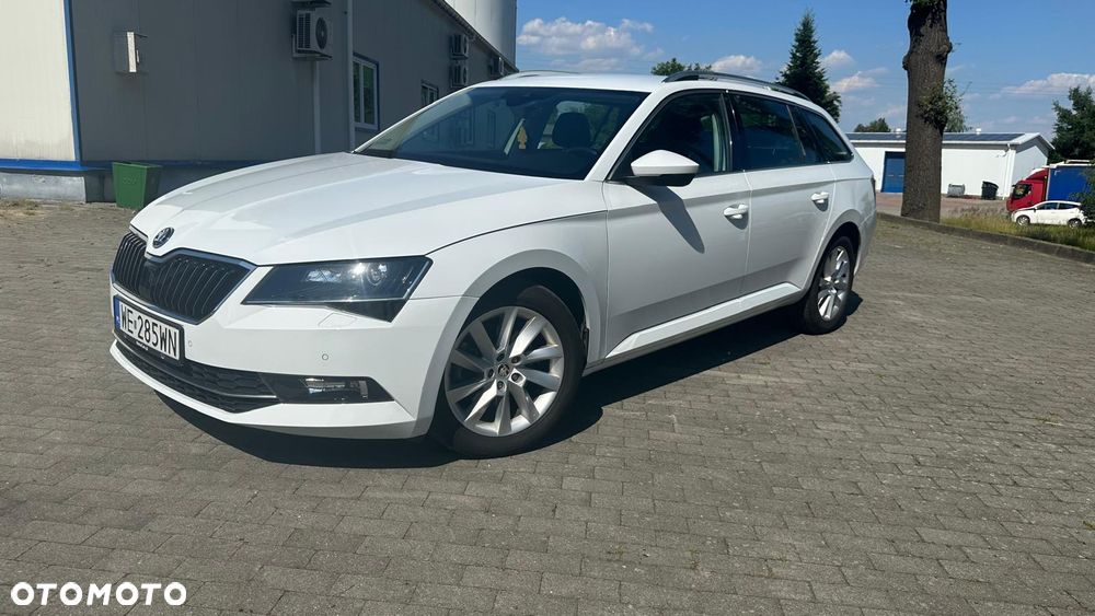 Skoda Superb 2.0 TDI Style DSG - 3