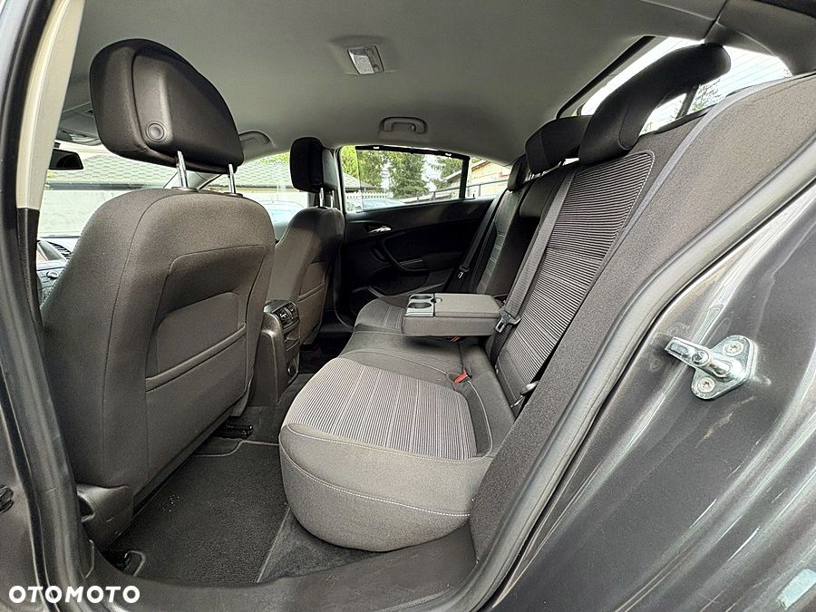 Opel Insignia 1.8 Design Edition - 17