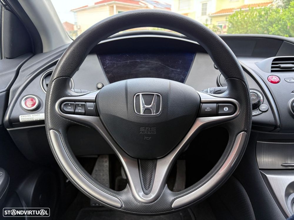 Honda Civic 1.4 i-VTEC Sport - 29