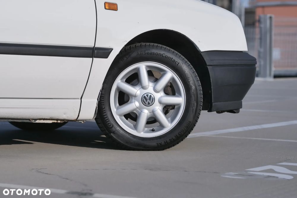 Volkswagen Golf 1.4 CL - 5
