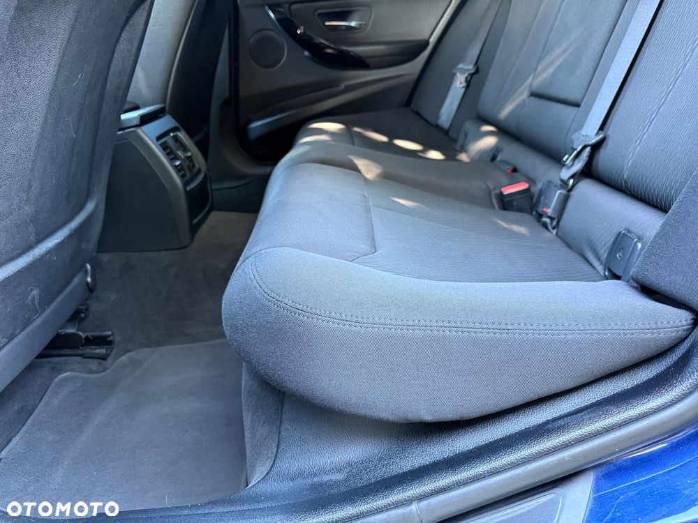 BMW Seria 3 316d Advantage - 27