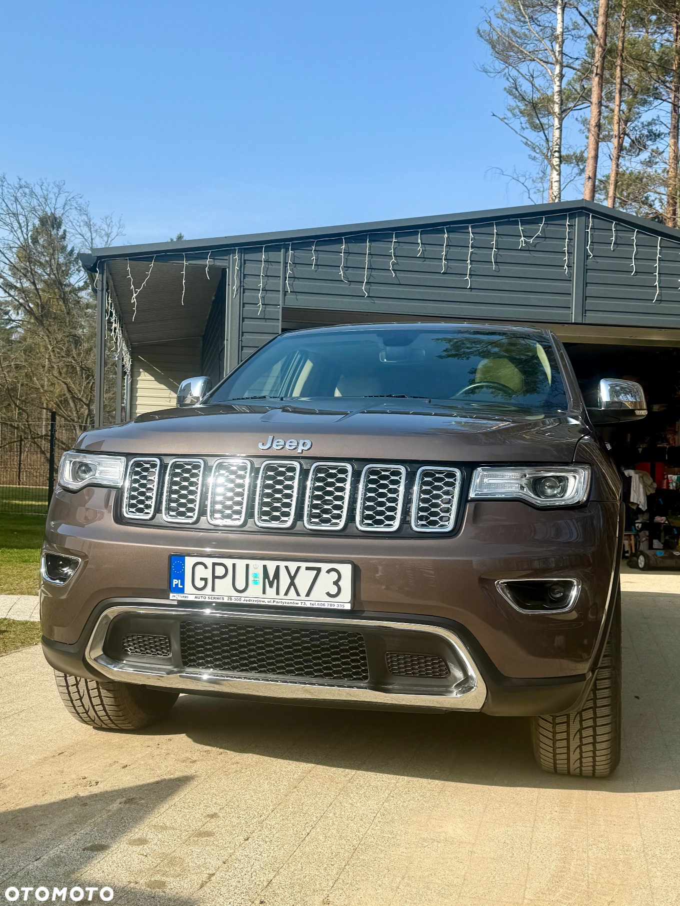 Jeep Grand Cherokee - 11