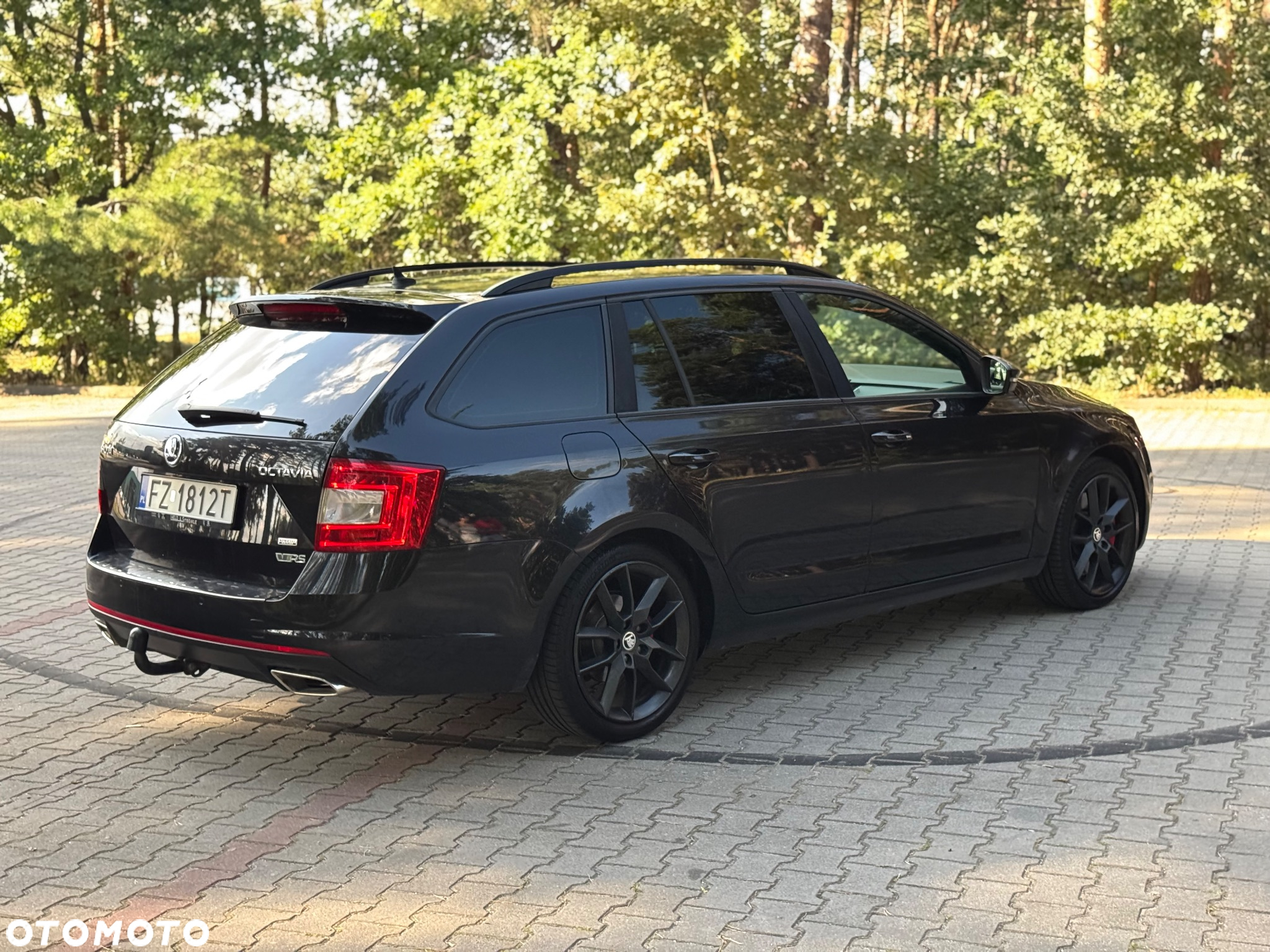 Skoda Octavia Combi 2.0 TDI RS - 18