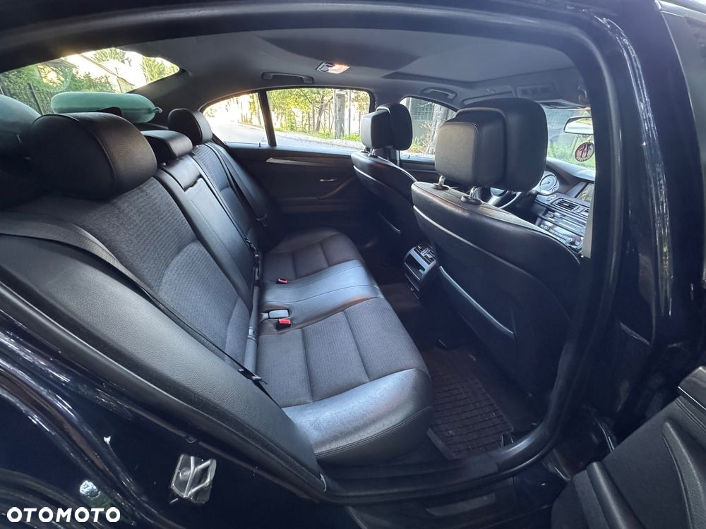 BMW Seria 5 520d - 40