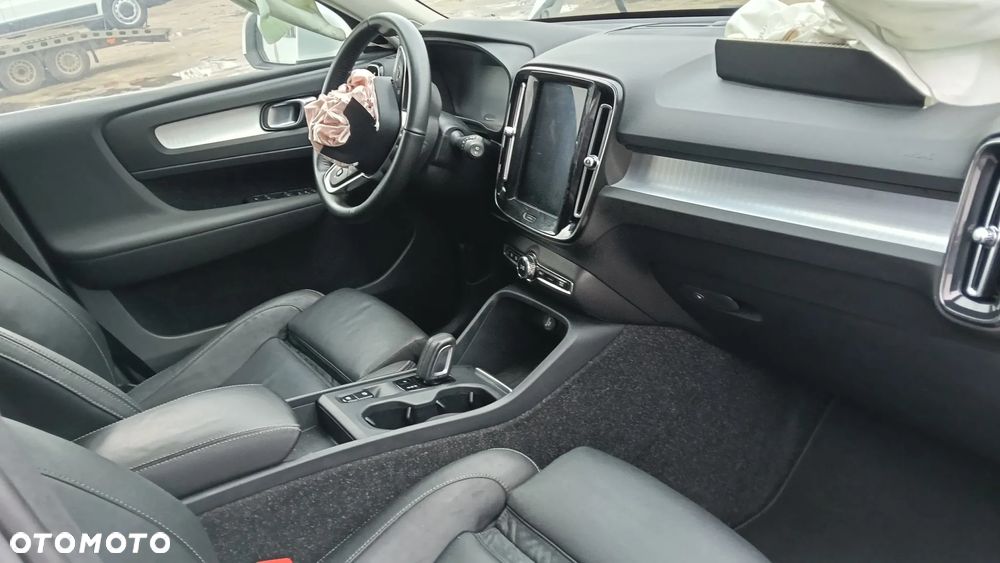 Volvo XC 40 T5 Recharge DKG Ultimate Bright - 38