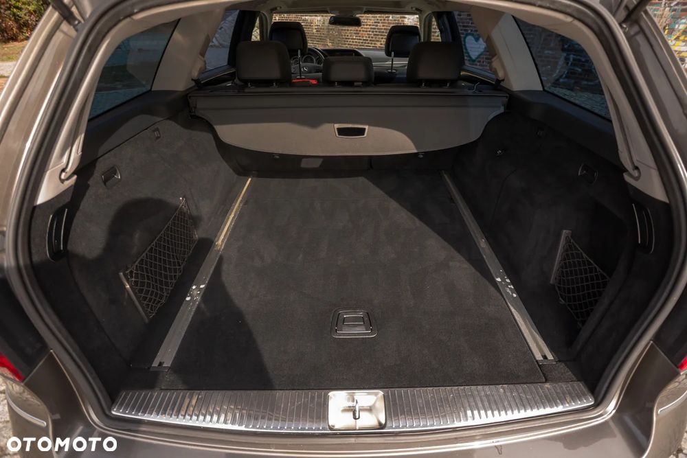 Mercedes-Benz Klasa E 350 CDI DPF 4Matic BlueEFFICIENCY 7G-TRONIC Avantgarde - 20