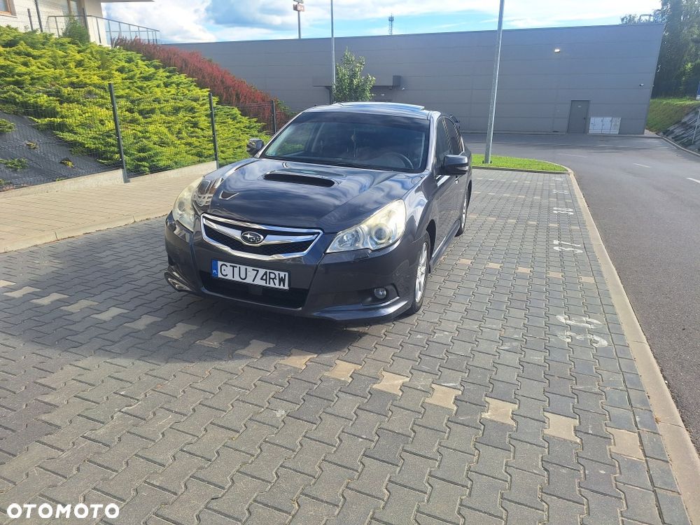 Subaru Legacy - 1