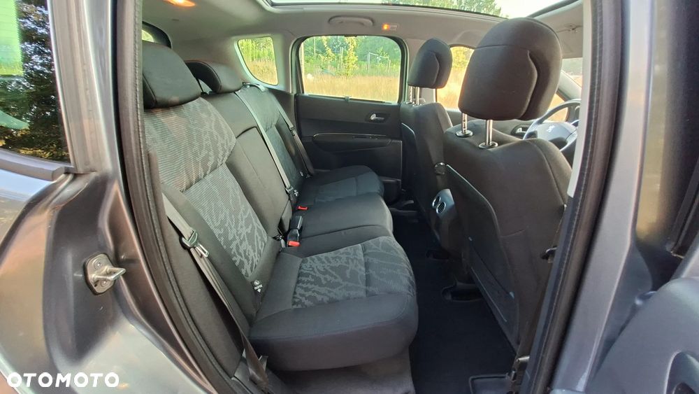 Peugeot 3008 1.6 Premium - 26