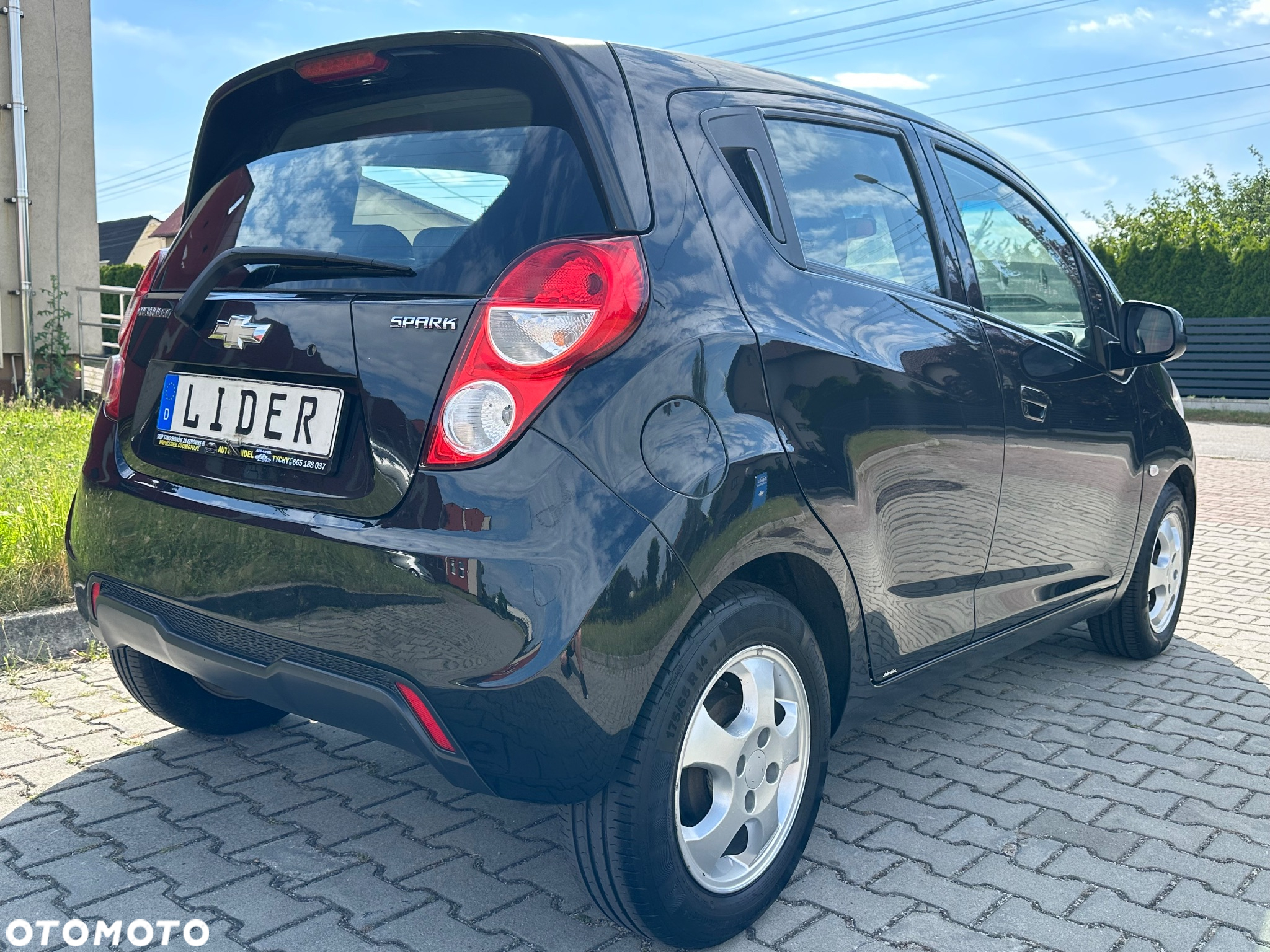 Chevrolet Spark 1.0 LT - 4