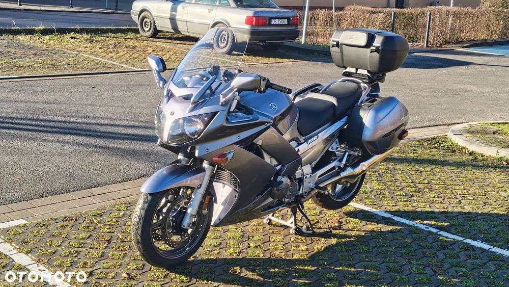 Yamaha FJR - 11