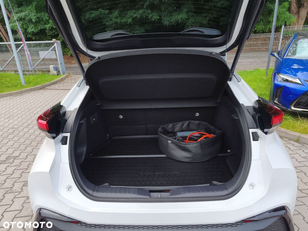 Toyota C-HR - 14