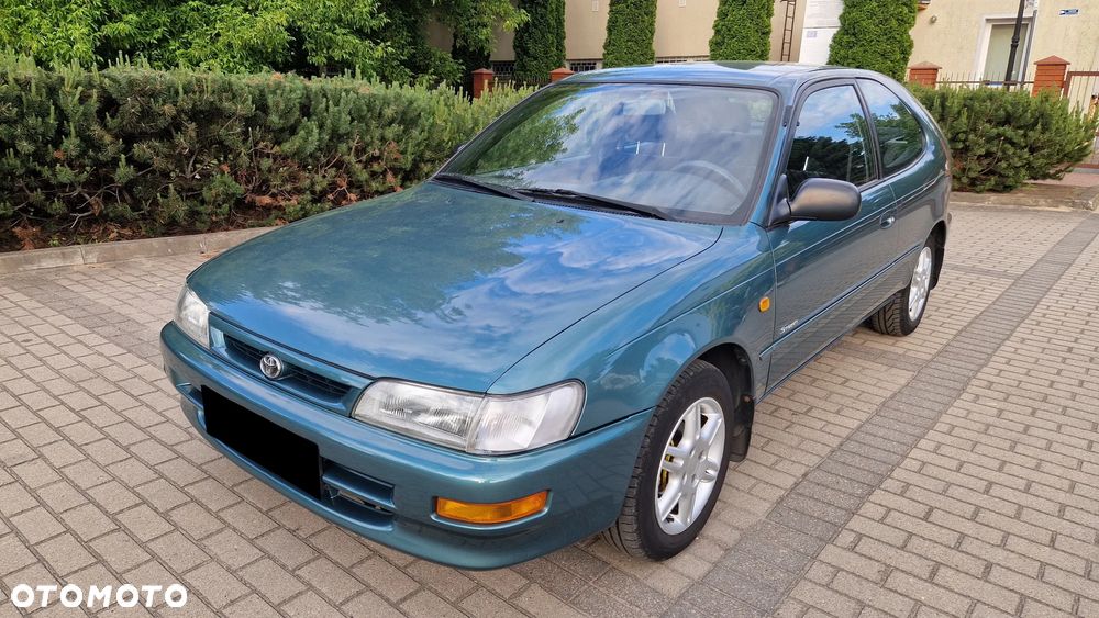 Toyota Corolla - 1