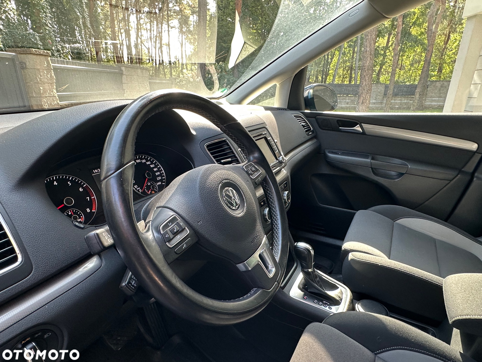 Volkswagen Sharan 2.0 TSI DSG Life - 17